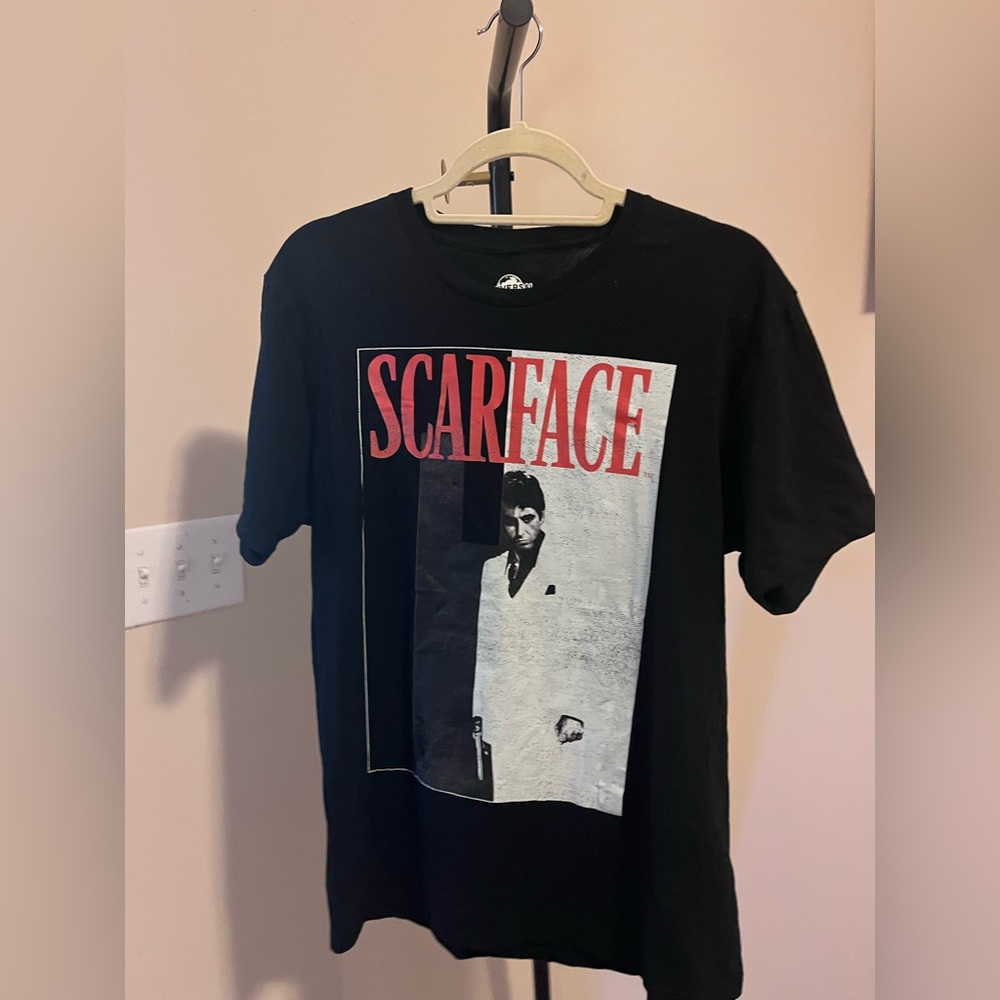 Official Universal Studios Scarface Graphic Tee - Black. Sm/M